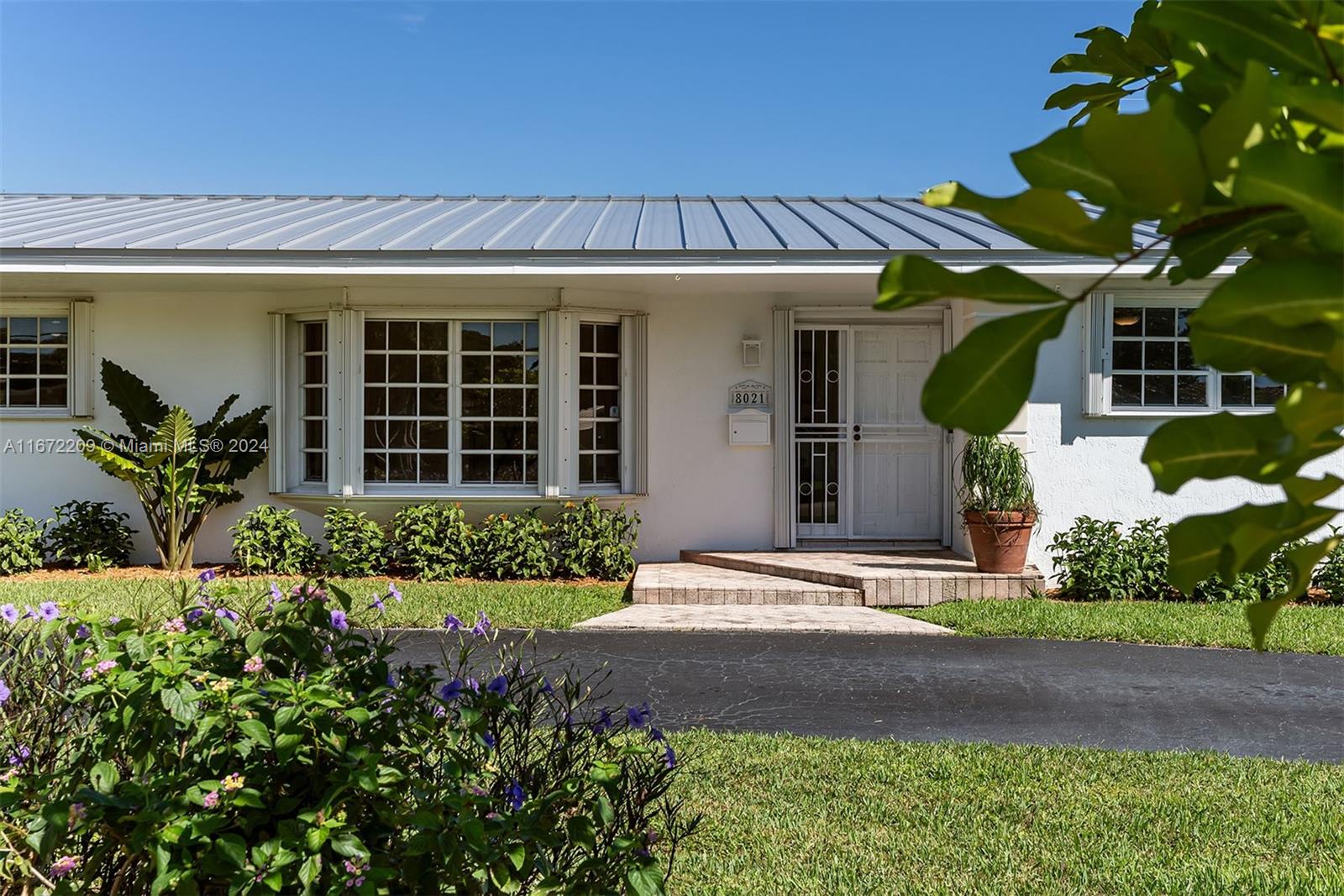 ROYAL PALM ESTATES REPLAT - Residential