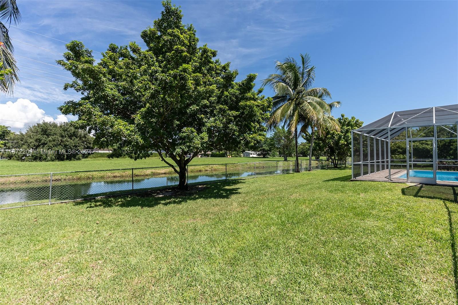 ROYAL PALM ESTATES REPLAT - Residential