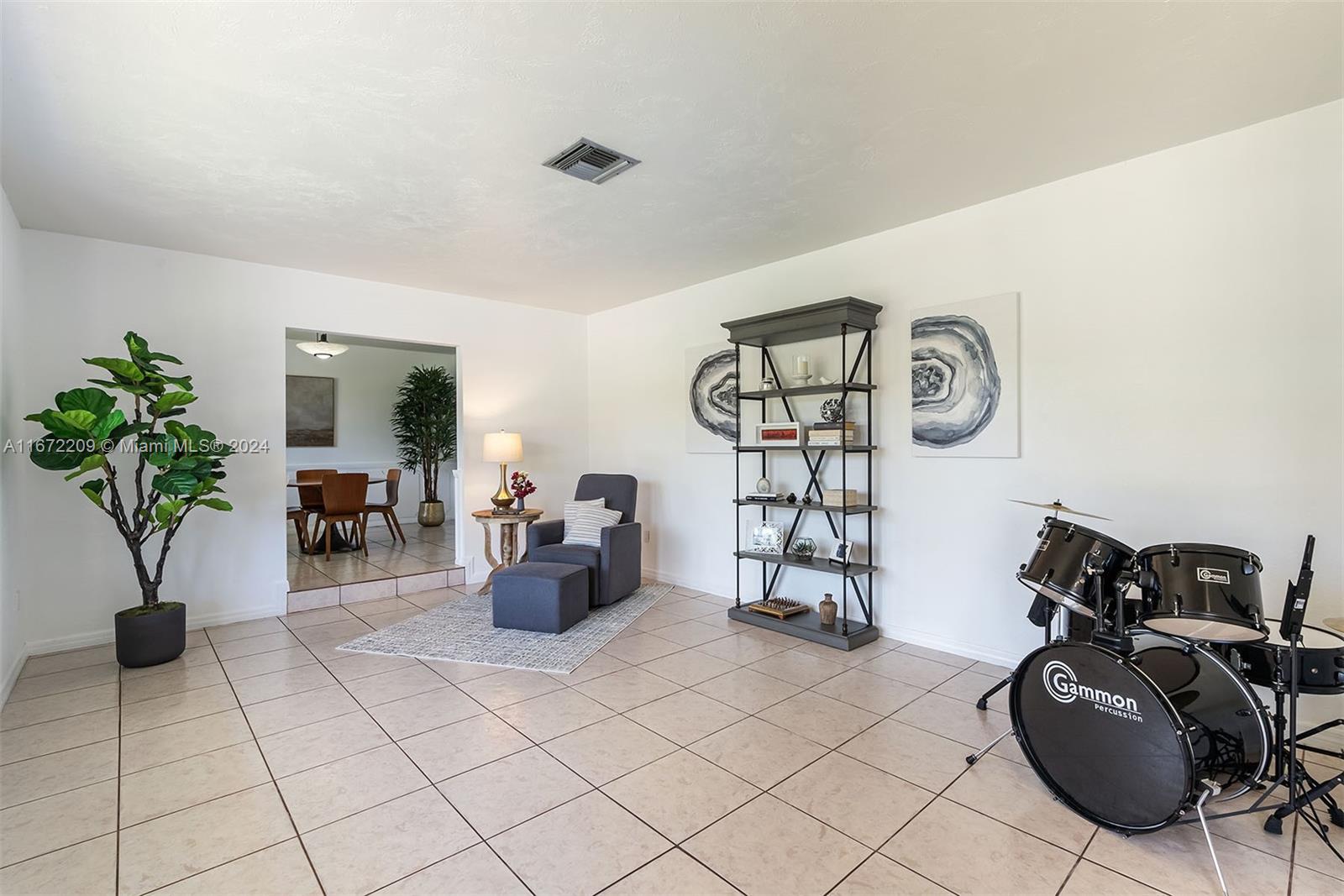 ROYAL PALM ESTATES REPLAT - Residential