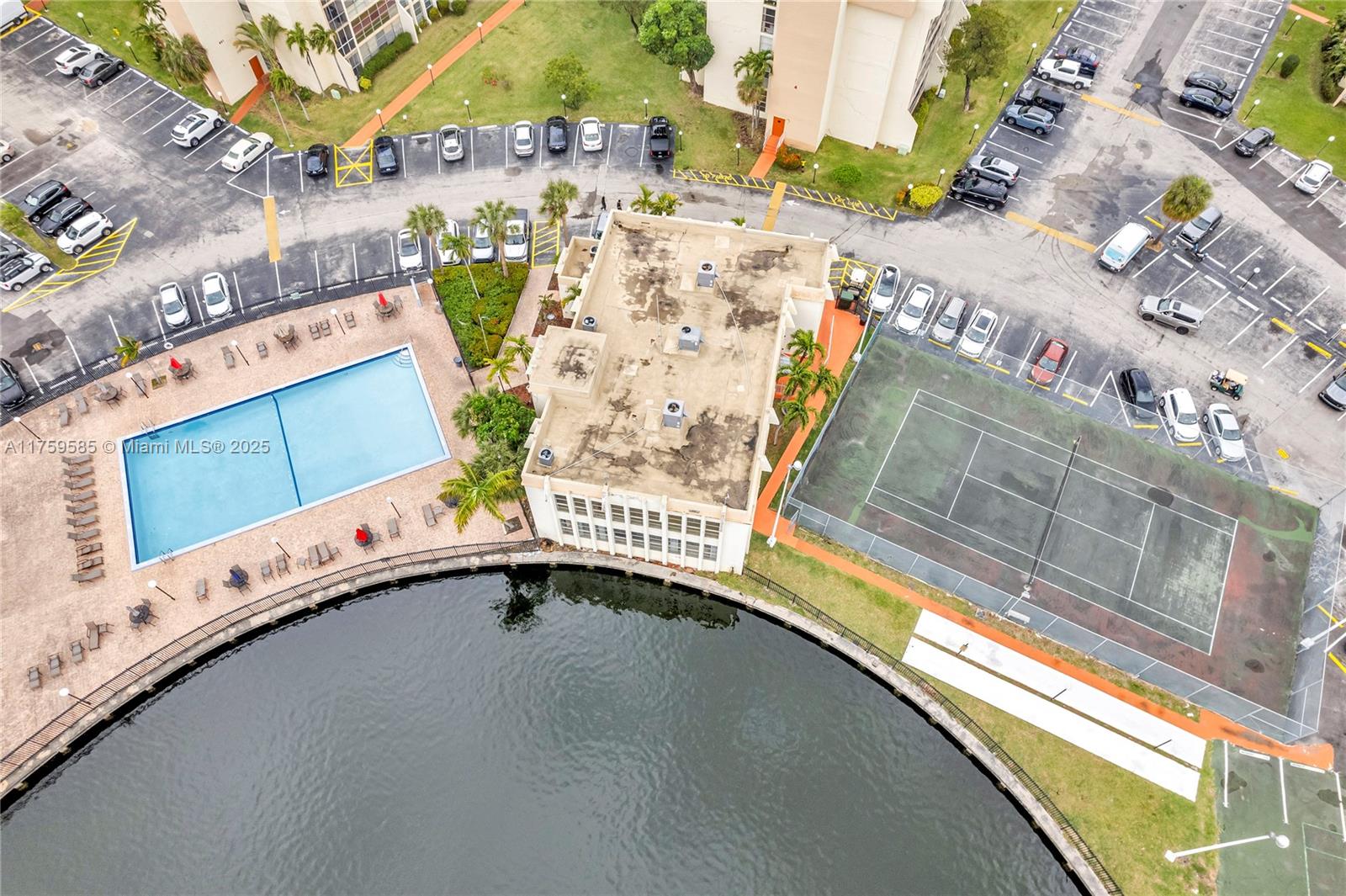 DESOTO PARK CONDO - Residential
