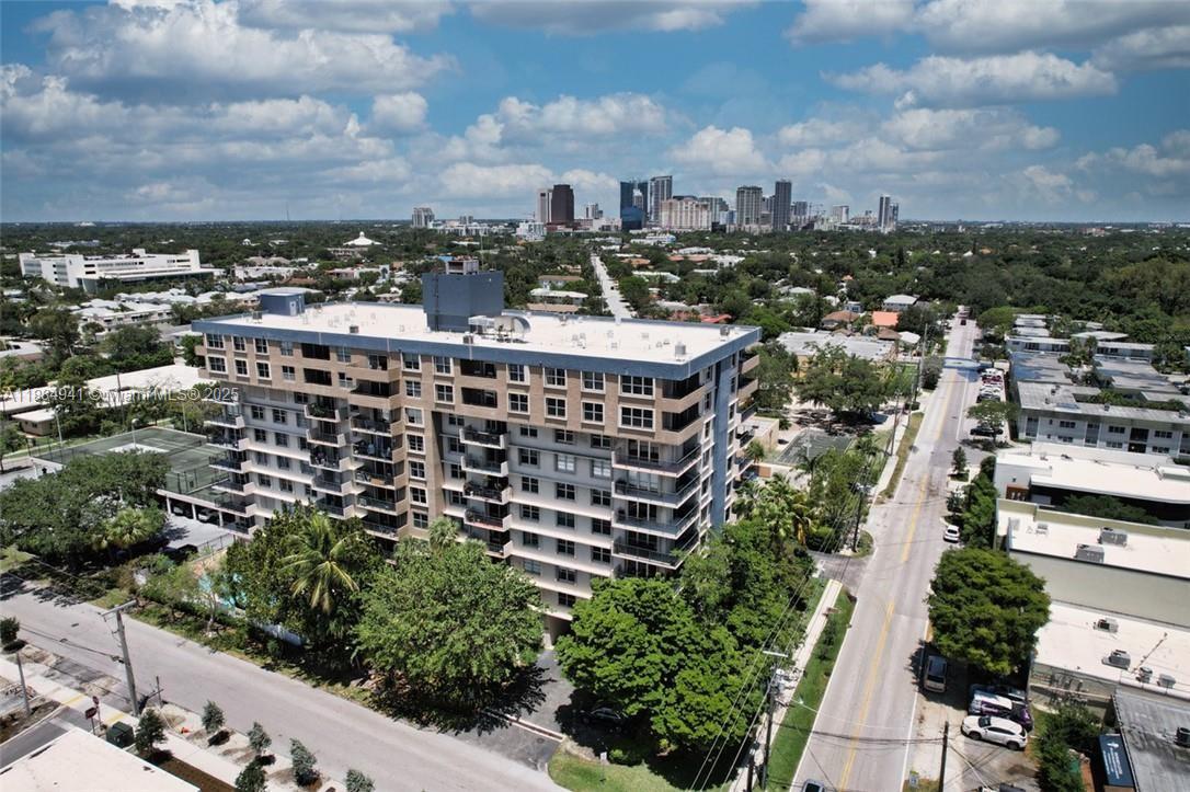 RUNAWAY BAY CONDO - Residential Lease