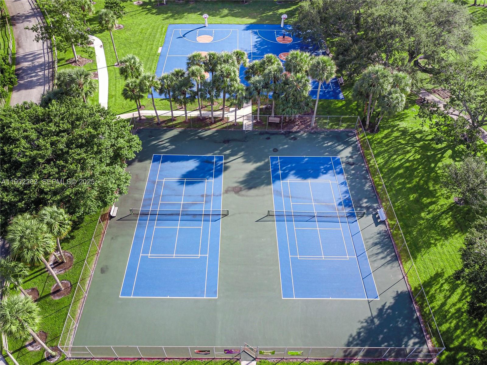 VILLAGES OF HILLSBORO SEC - Residential