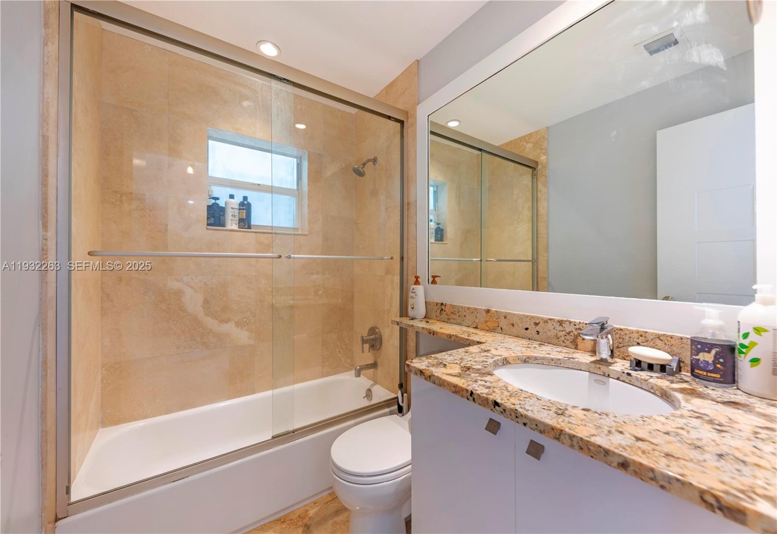 VILLAGES OF HILLSBORO SEC - Residential