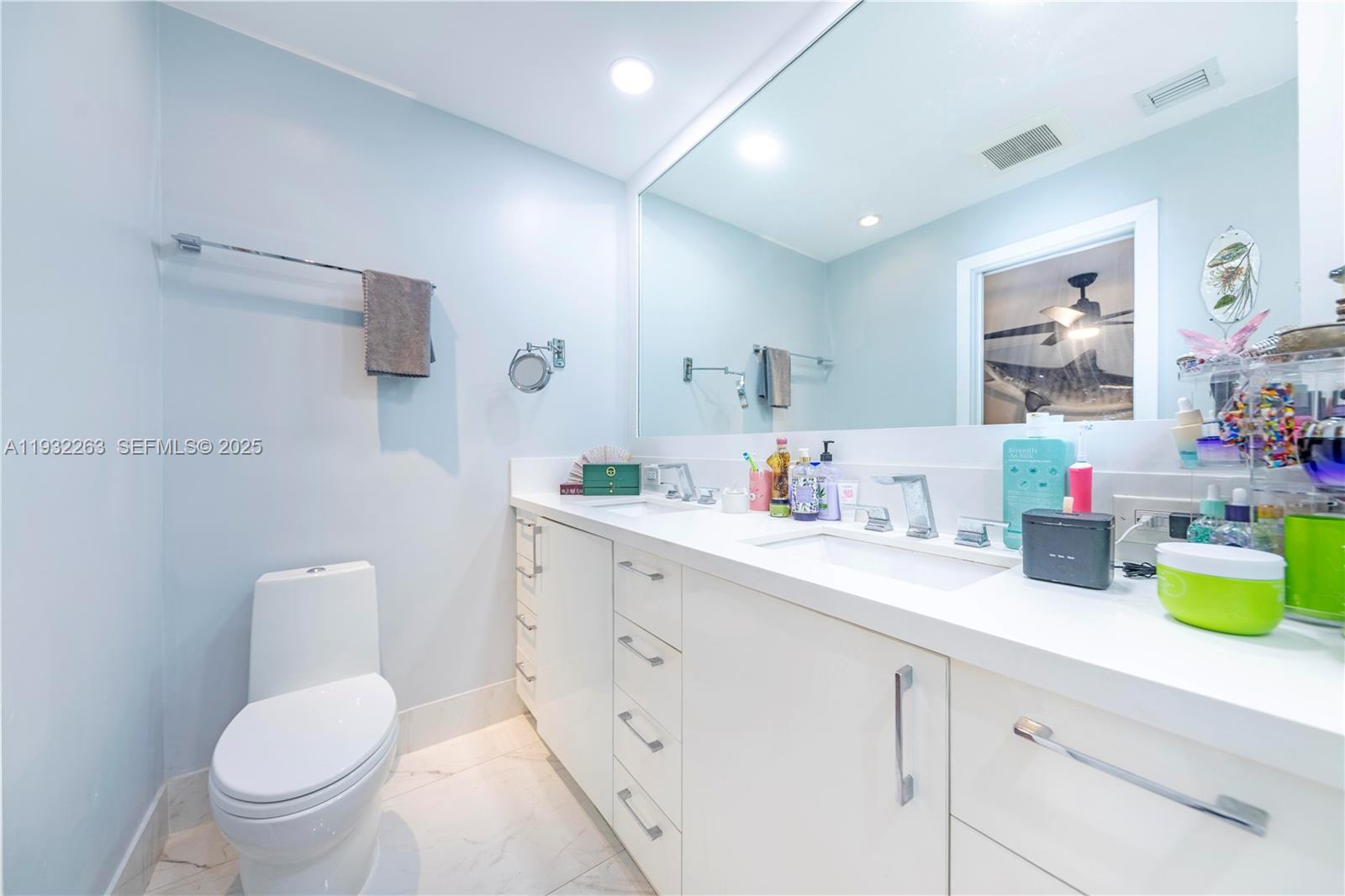 VILLAGES OF HILLSBORO SEC - Residential