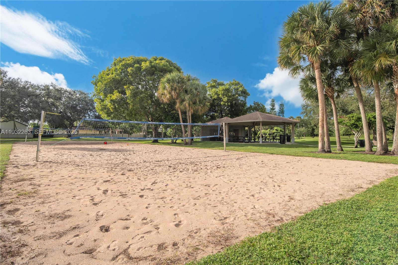 VILLAGES OF HILLSBORO SEC - Residential