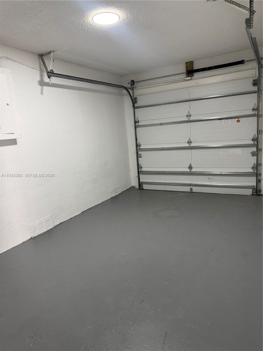 PLEASURE SOUTH - Residential