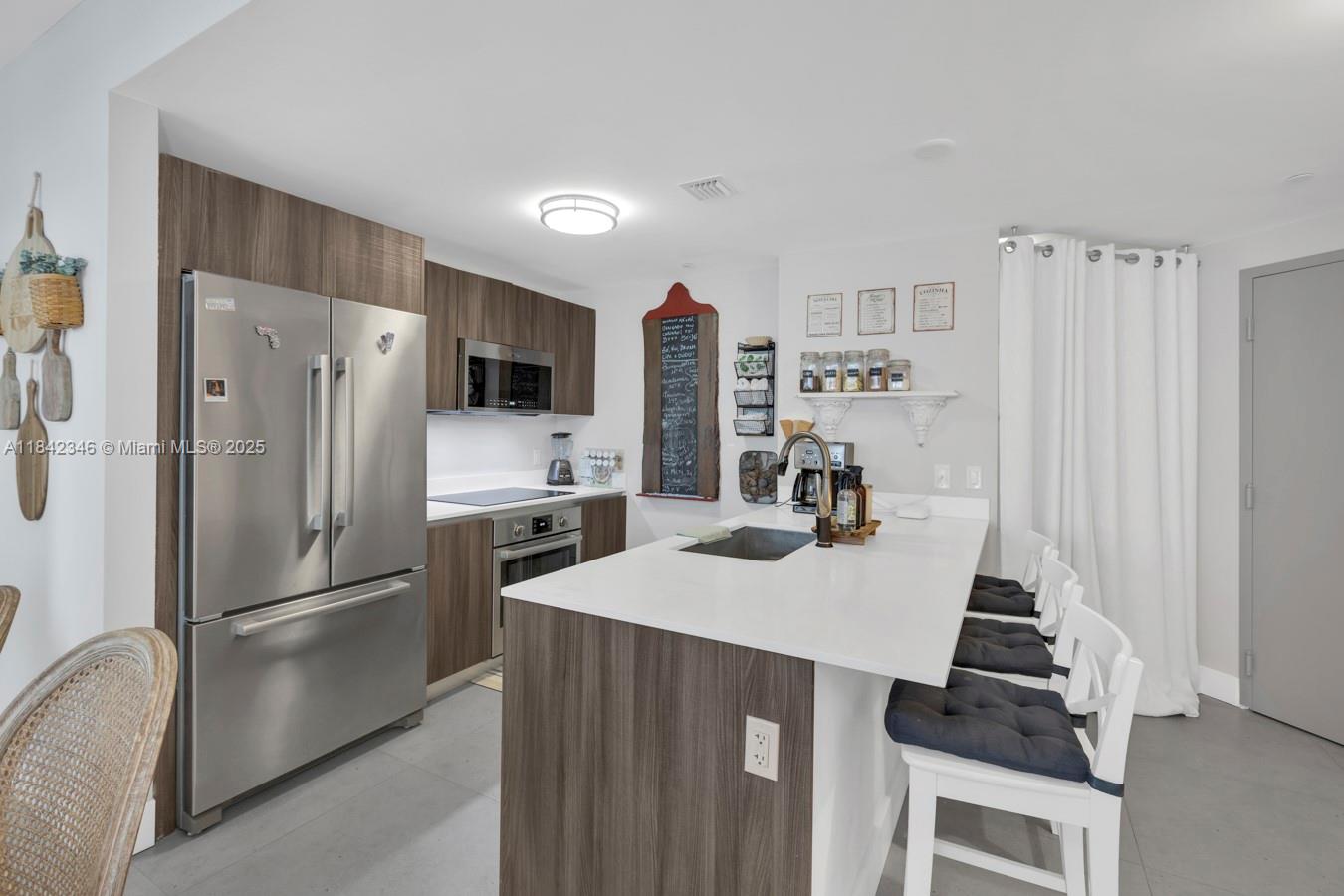 ARIA ON THE BAY CONDO - Residential Lease