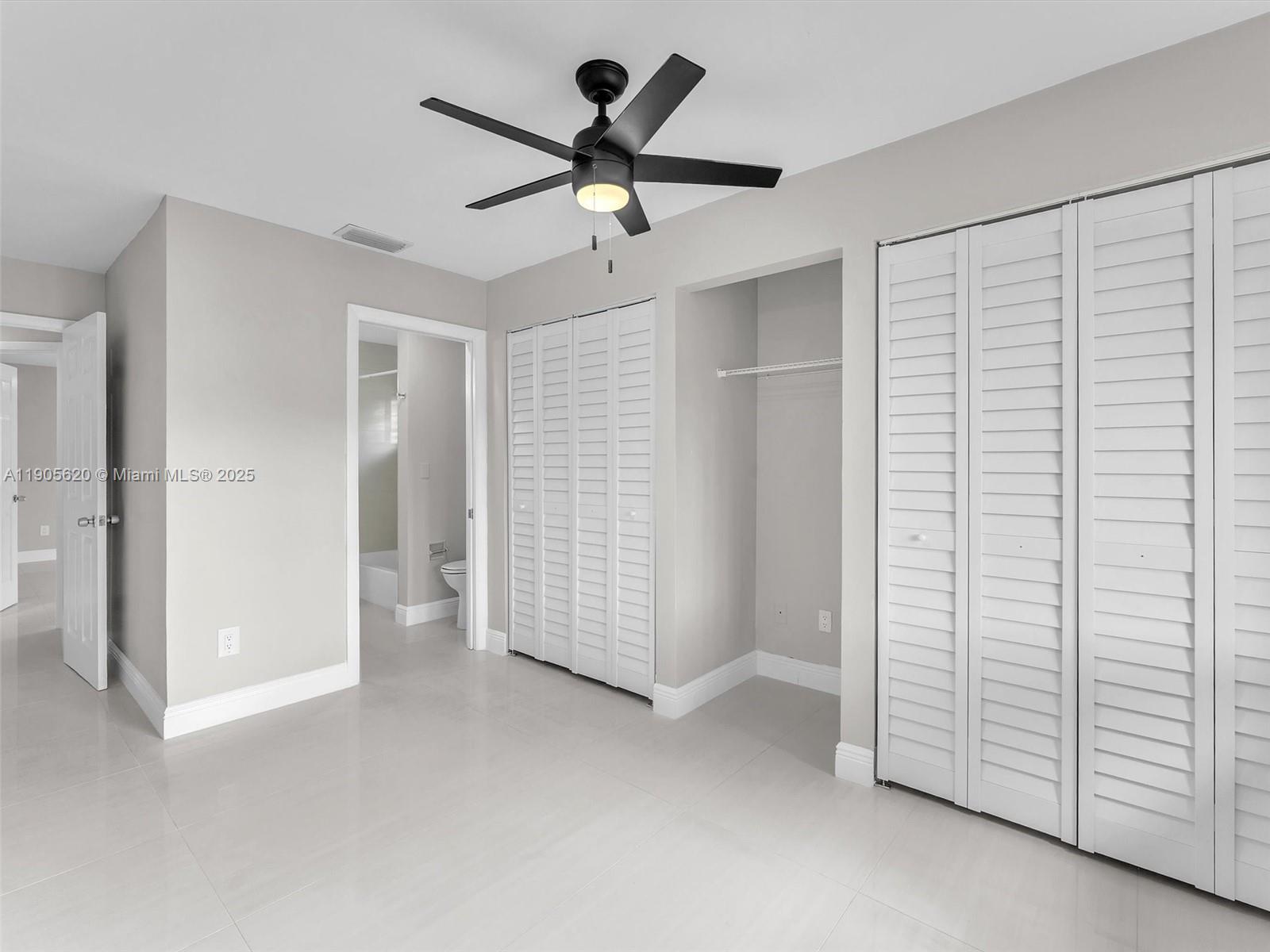 BANYAN CLUB - Residential