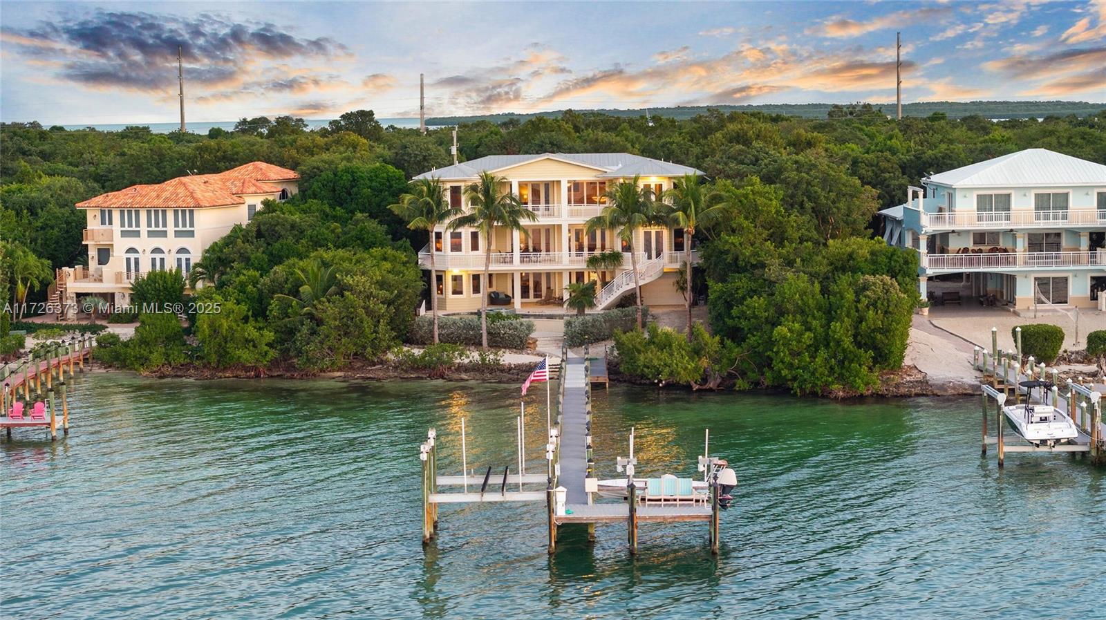 CORAL COAST - Residential