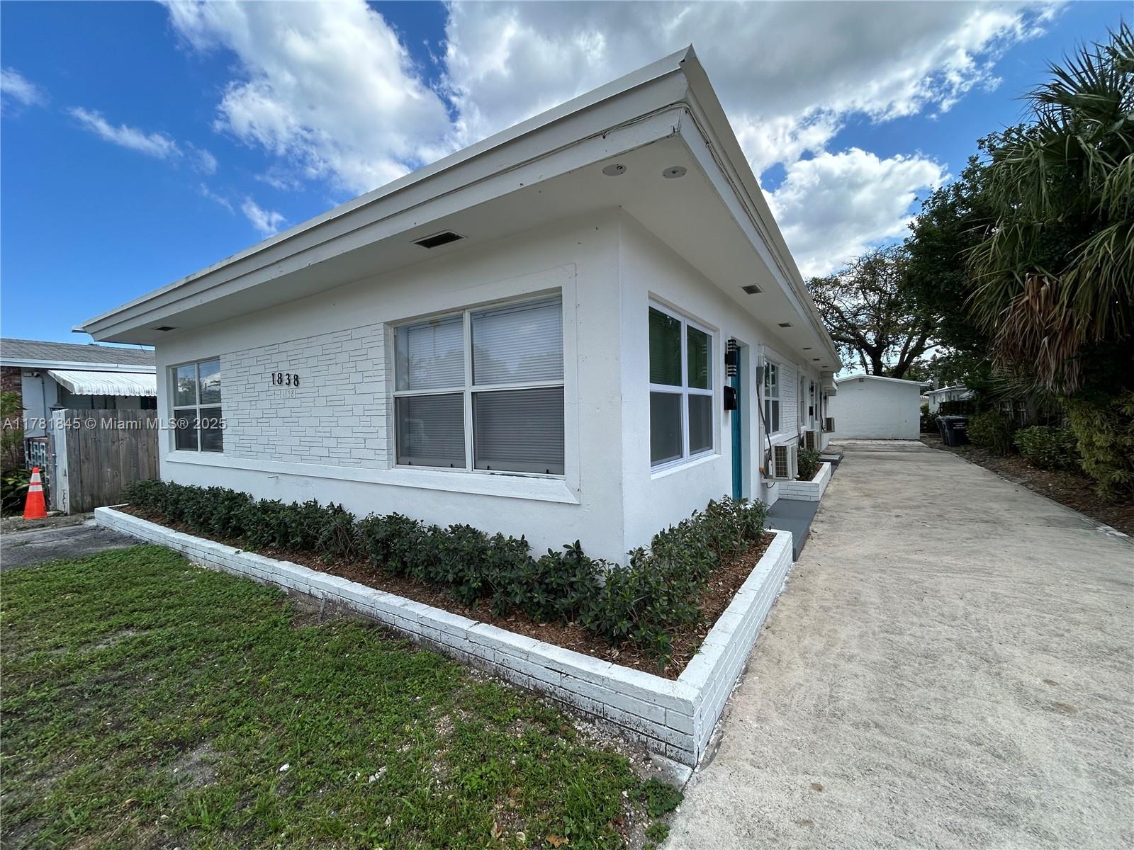 Rental Property at 1838 Mckinley St 1-4, Hollywood, Broward County, Florida - Bedrooms: 1 
Bathrooms: 1  - $1,600 MO.