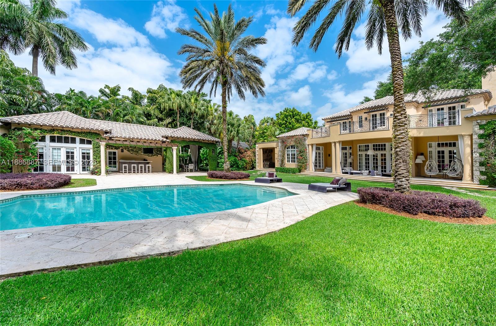 HIGH CREST - Residential