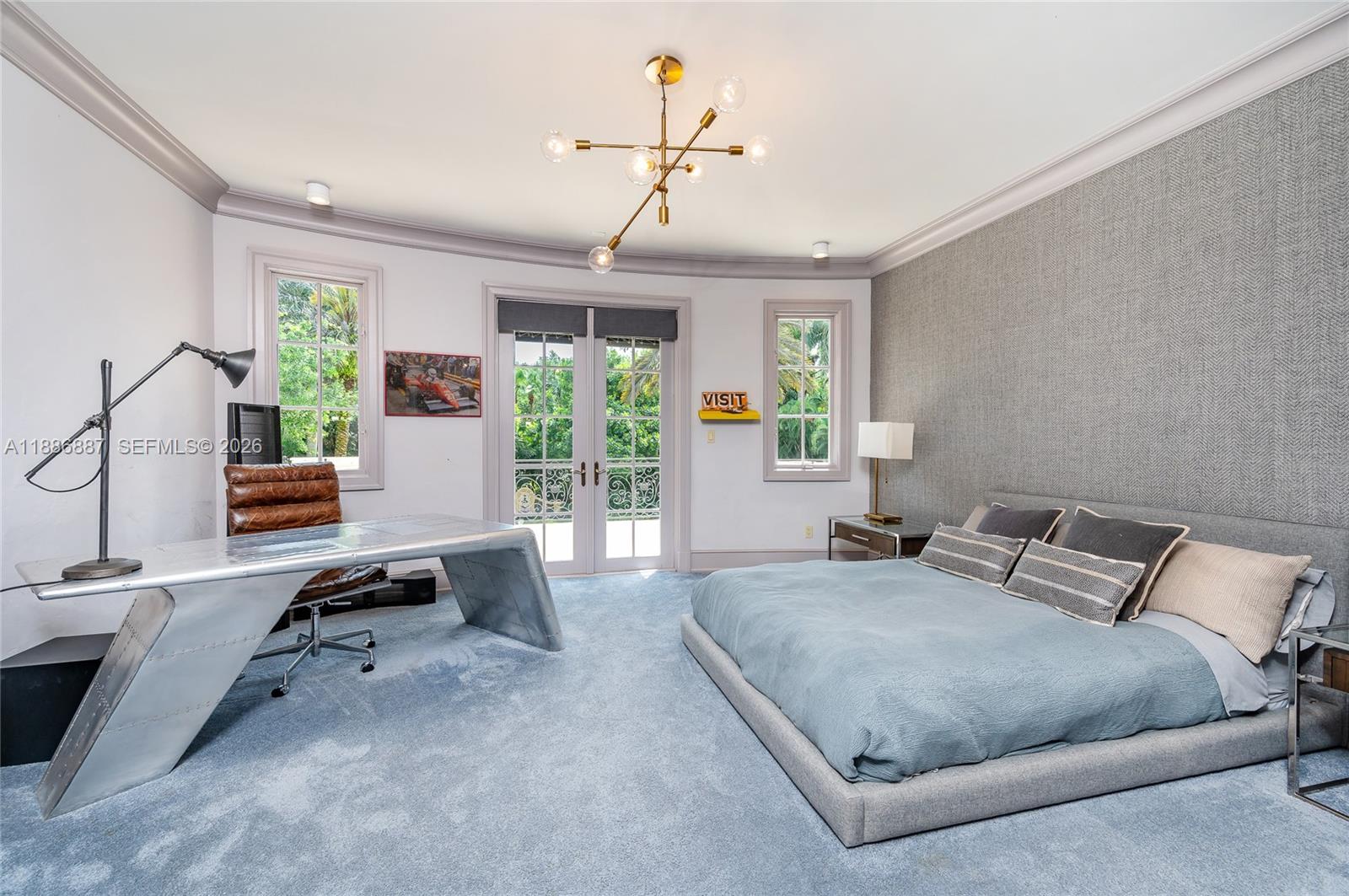 HIGH CREST - Residential