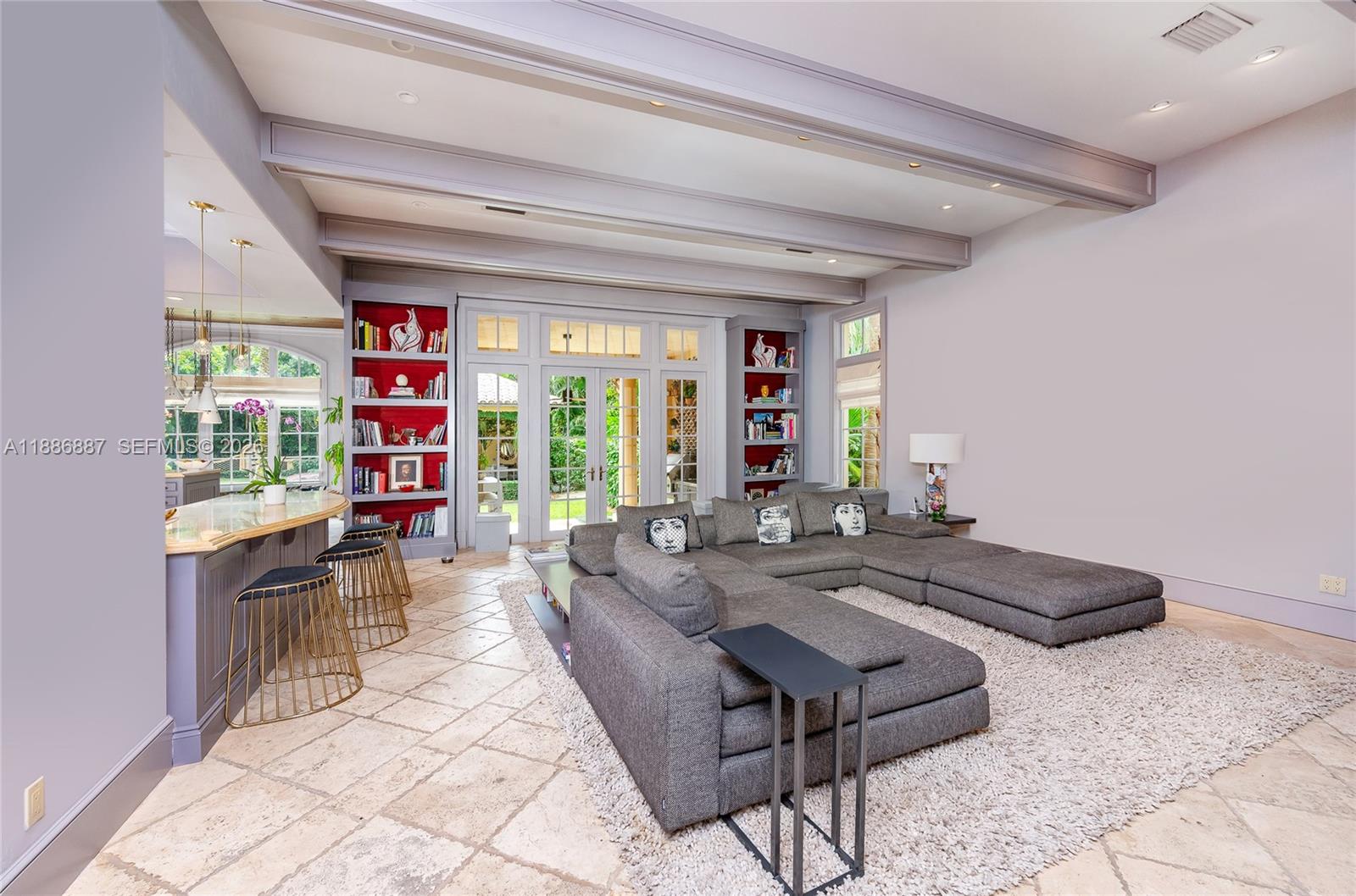 HIGH CREST - Residential