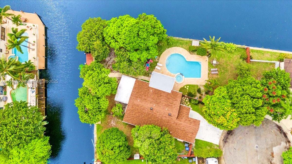 HOLLYWOOD ISLES ADD - Residential Lease