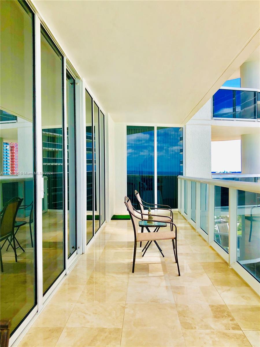 BEACH CLUB CONDO - Residential Lease