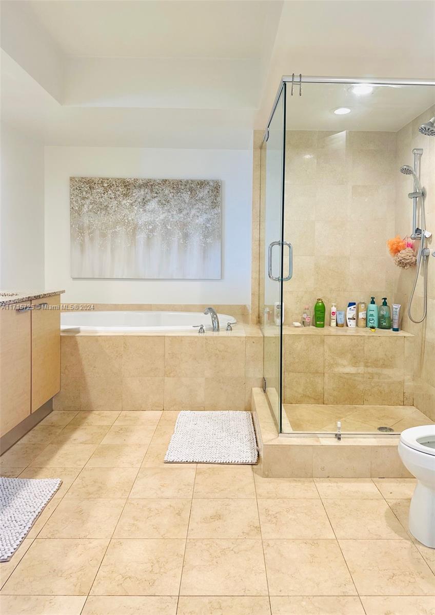 BEACH CLUB CONDO - Residential Lease