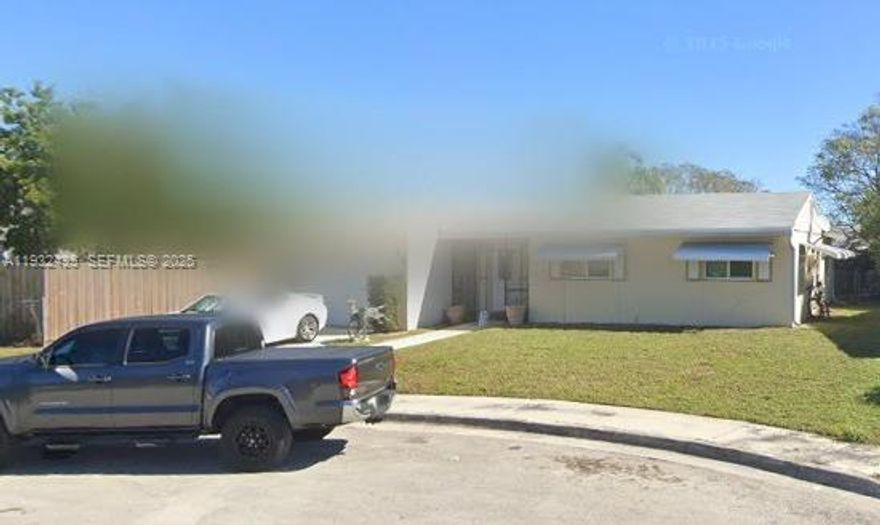 Welcome home to this charming 3-bedroom, 2-bath single-family residence in the heart of Margate. Ideally surrounded by 15+ nearby parks, this home offers a wonderful setting for families, kids, and pets alike. Conveniently located in North Broward, you’re just minutes from schools, shopping, dining, and entertainment.
The functional layout features a Florida room, screened patio, and a spacious fenced backyard—perfect for outdoor living and entertaining. A wide driveway and welcoming front porch add to the home’s curb appeal.
Inside, enjoy tile flooring throughout, stainless steel appliances, impact windows at the front of the home, and a tankless water heater for modern efficiency. A whole-house water filtration system and alkaline water in the kitchen further enhance everyday comfort and wellness.