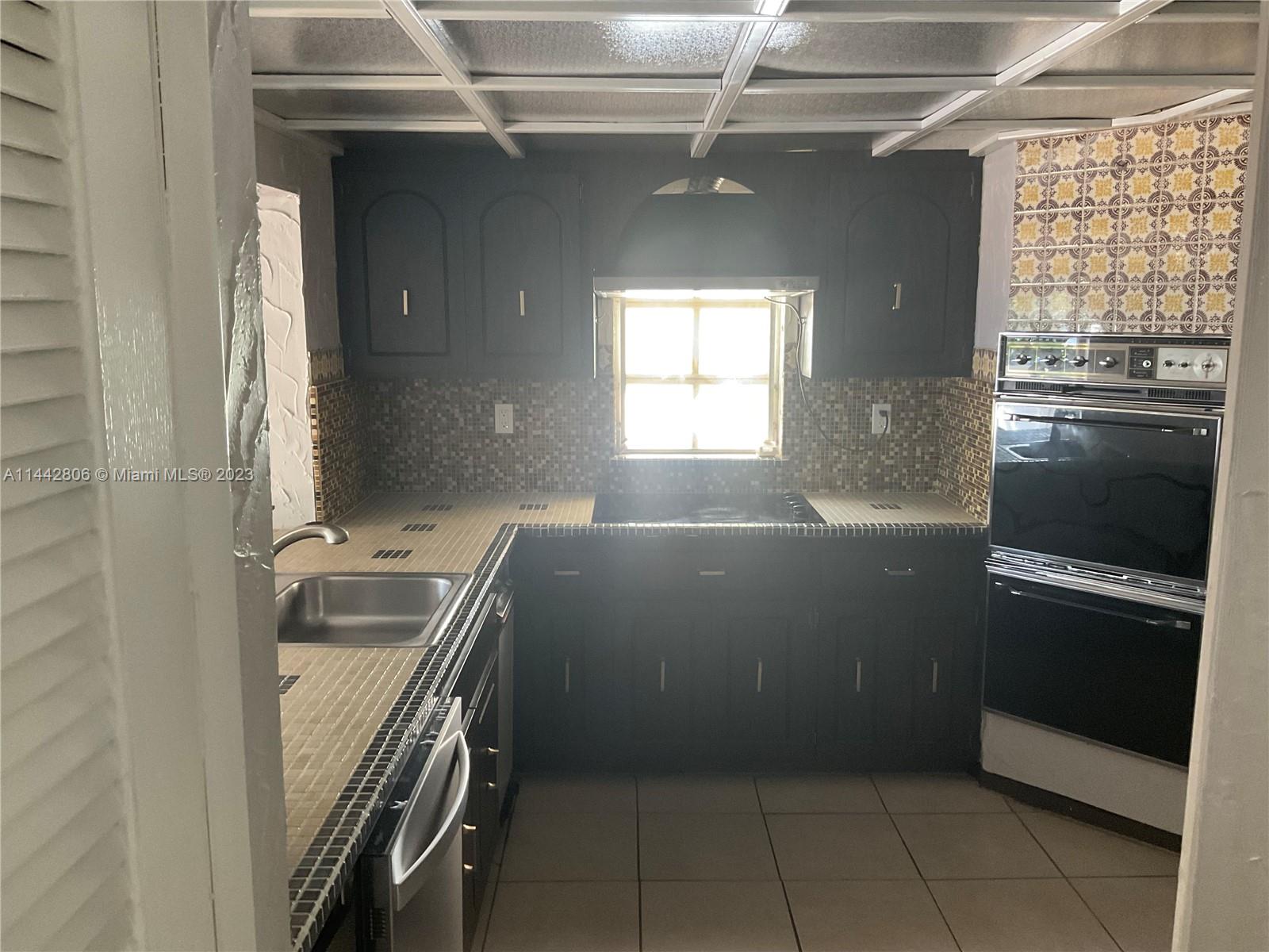 BABCO MANORS - Residential Lease