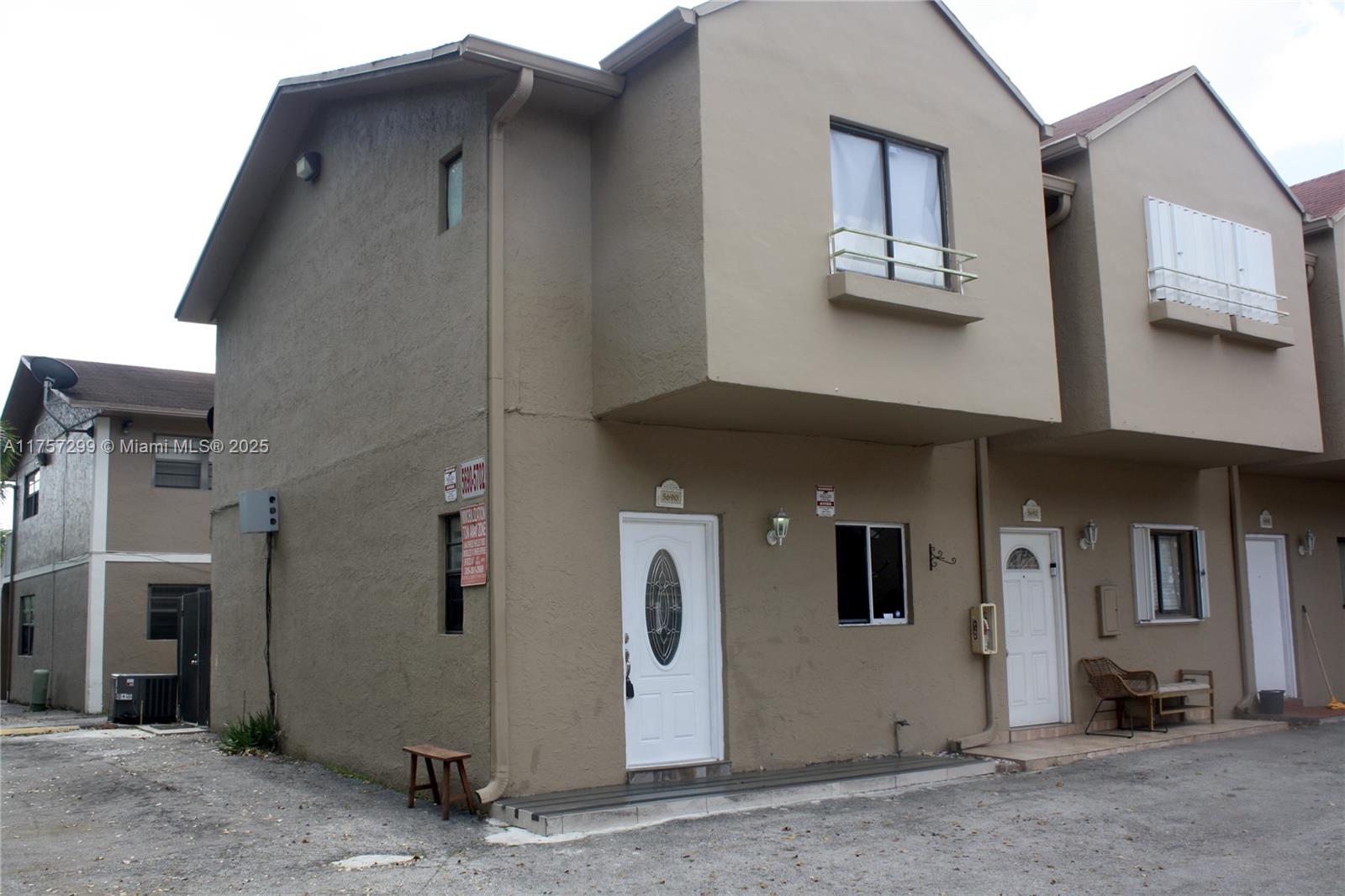 Rental Property at Address Not Disclosed, Hialeah, Miami-Dade County, Florida - Bedrooms: 2 
Bathrooms: 3  - $2,450 MO.