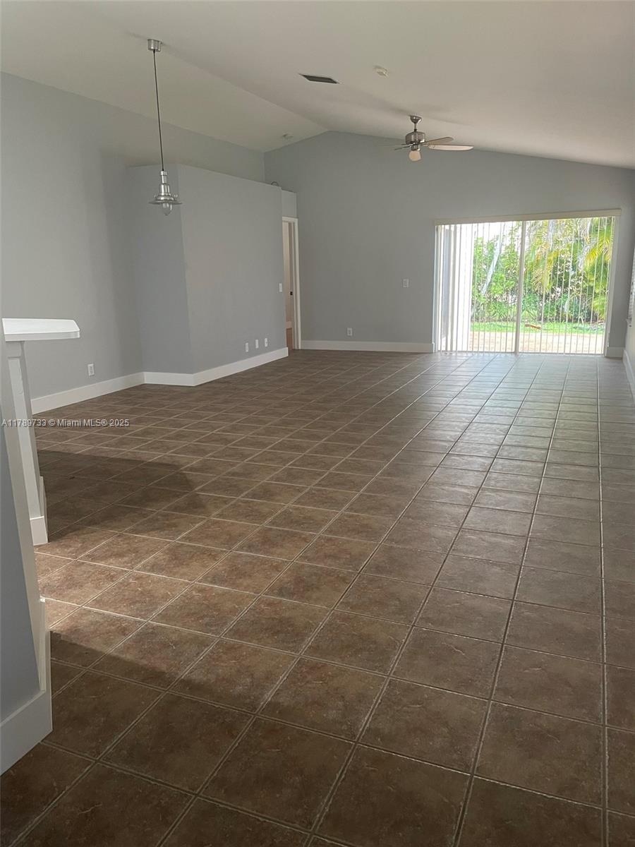 4432 Dogwood Cir 4432