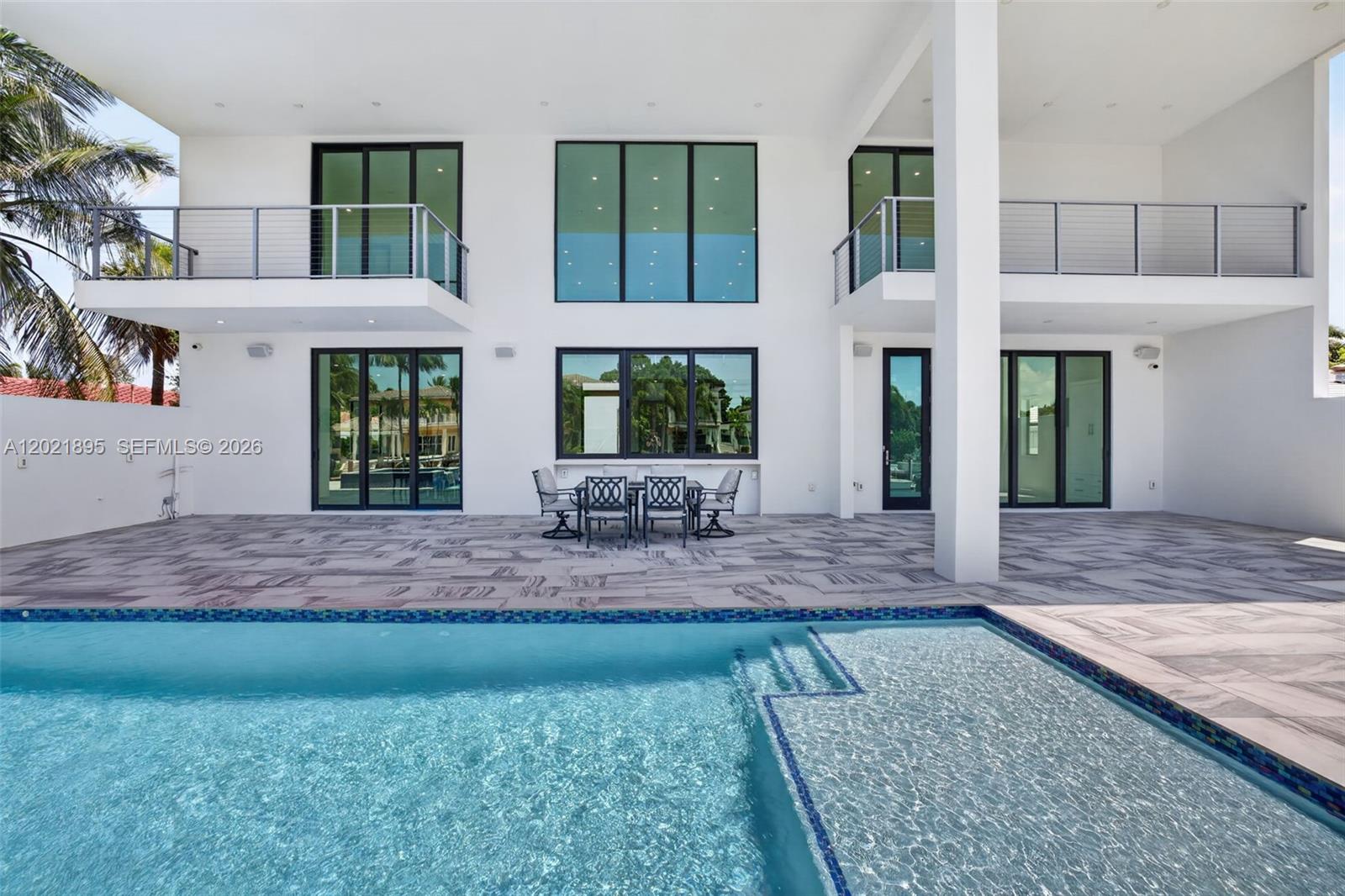 HILLSBORO HARBOR UNIT - Residential