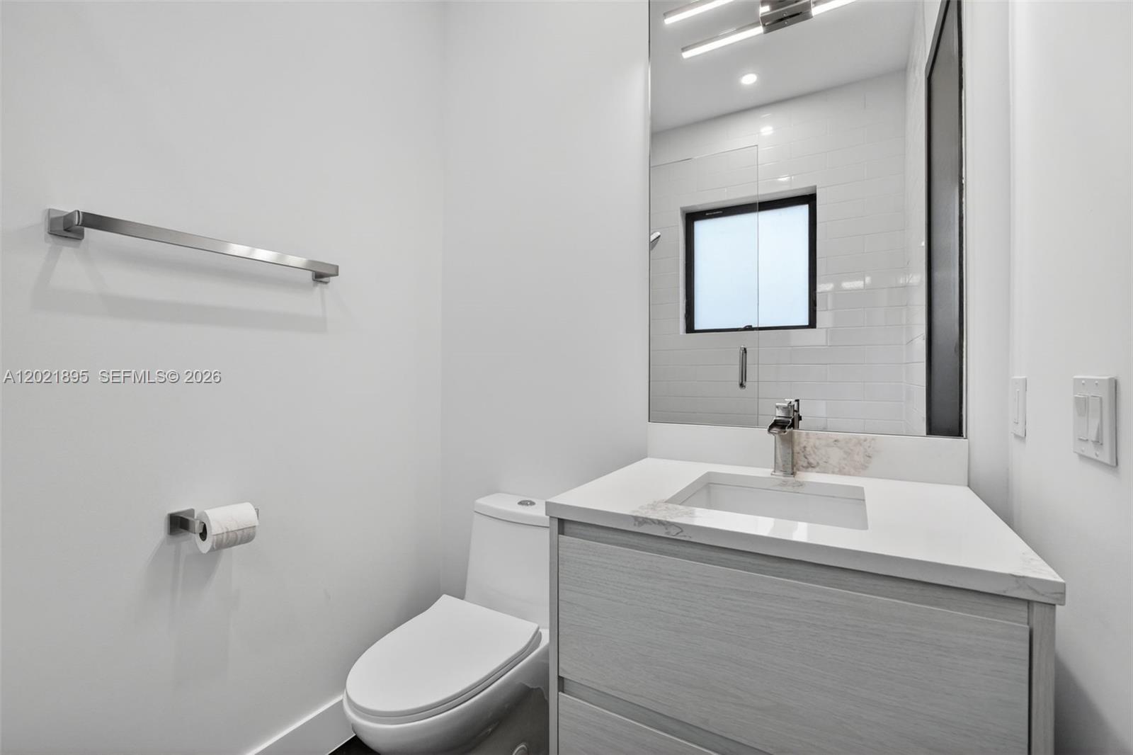 HILLSBORO HARBOR UNIT - Residential