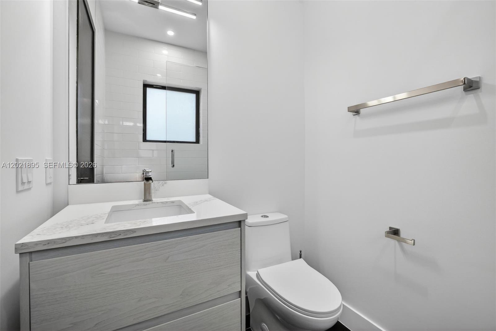 HILLSBORO HARBOR UNIT - Residential