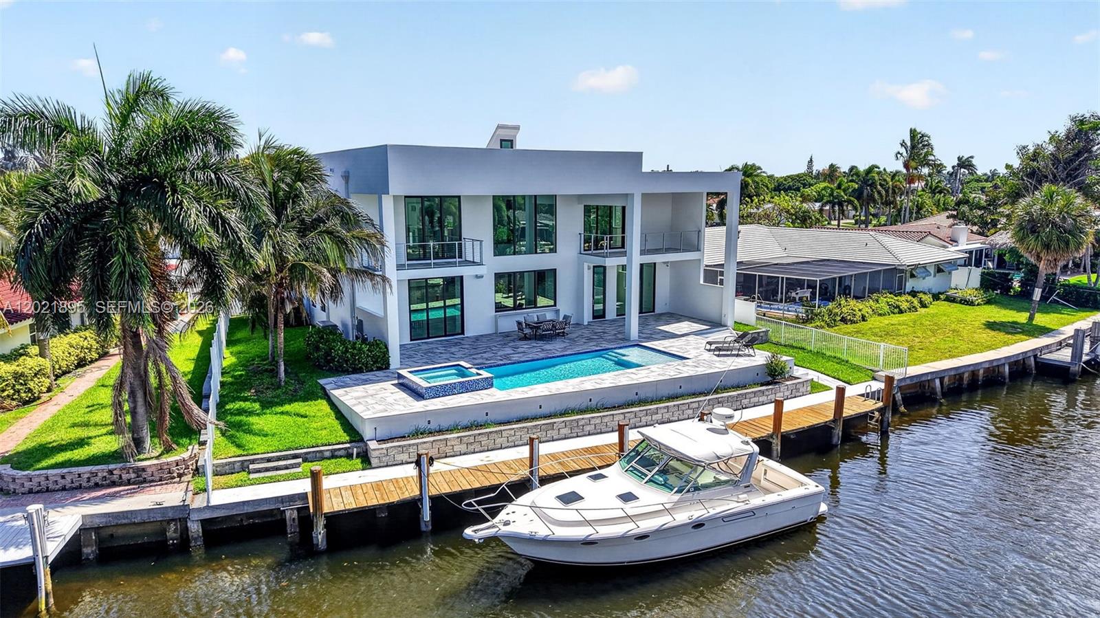HILLSBORO HARBOR UNIT - Residential