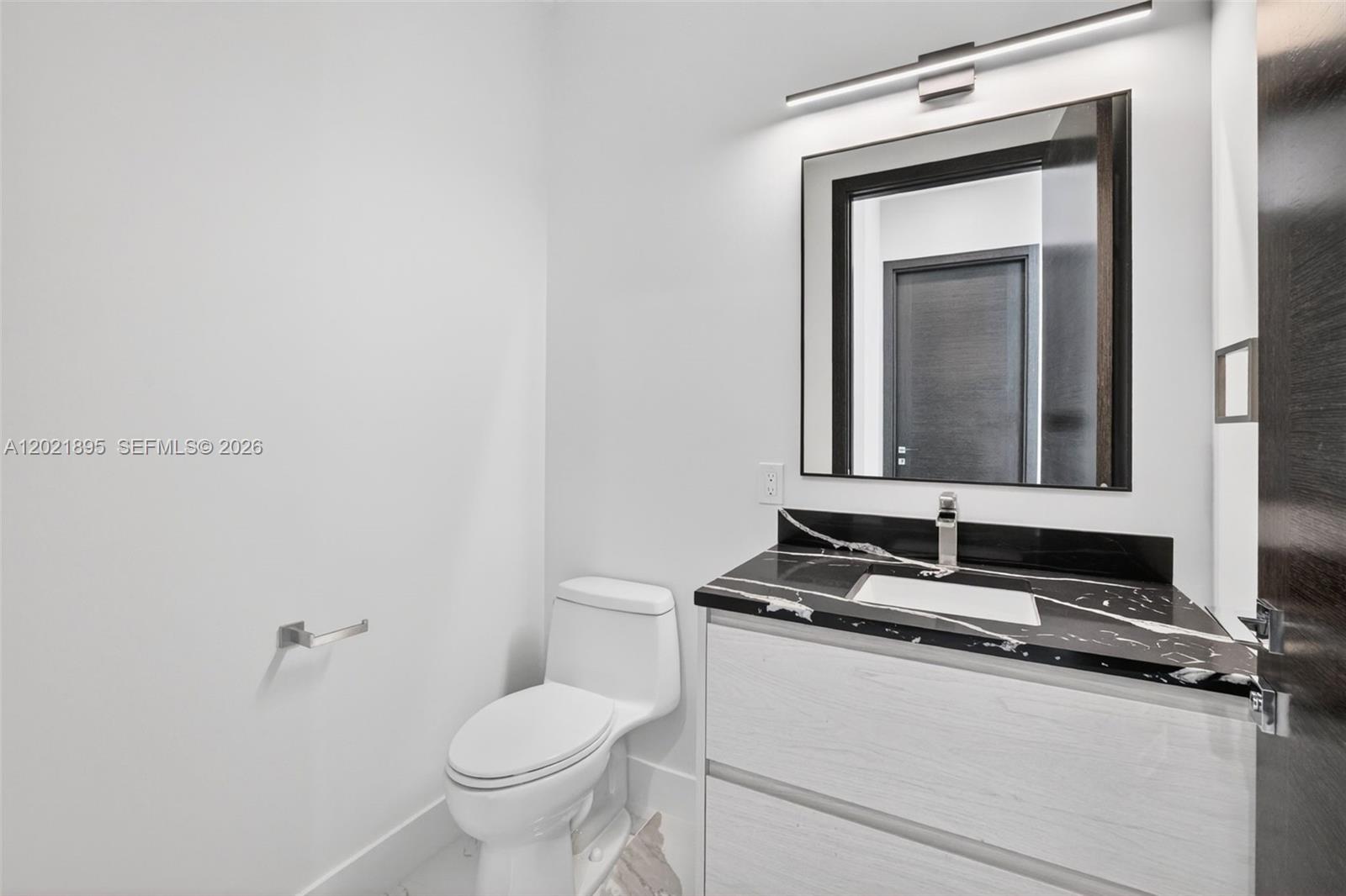 HILLSBORO HARBOR UNIT - Residential