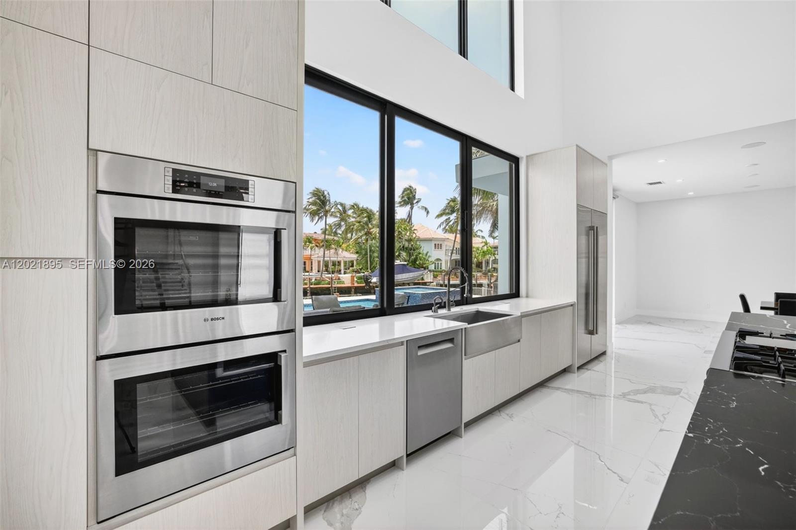 HILLSBORO HARBOR UNIT - Residential