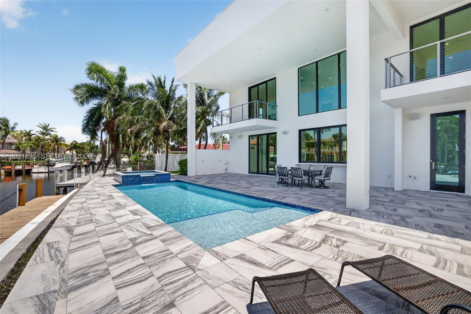 HILLSBORO HARBOR UNIT - Residential