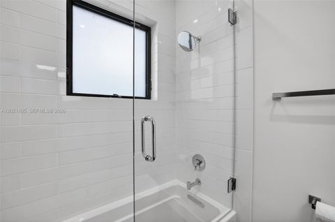 Tiny photo for 2751 NE 22nd Ct, Pompano Beach, FL 33062 (MLS # A12021895)