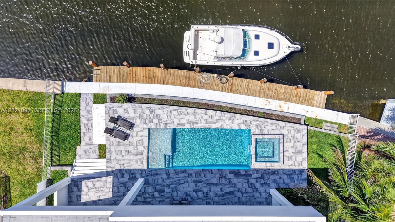 HILLSBORO HARBOR UNIT - Residential