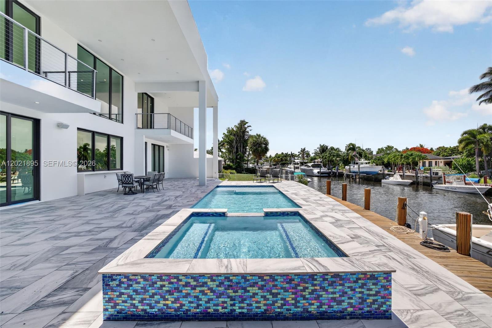 HILLSBORO HARBOR UNIT - Residential