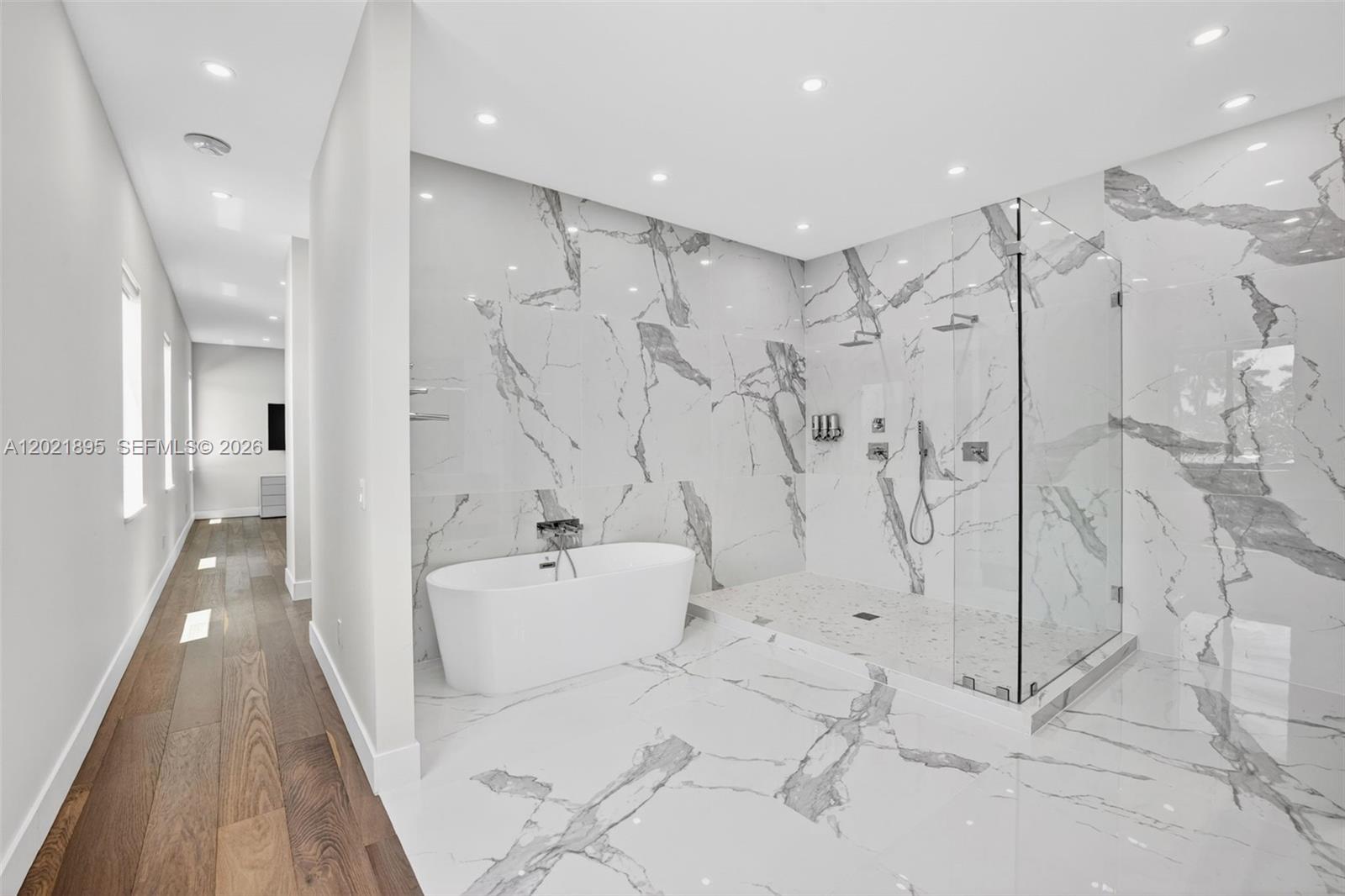 HILLSBORO HARBOR UNIT - Residential