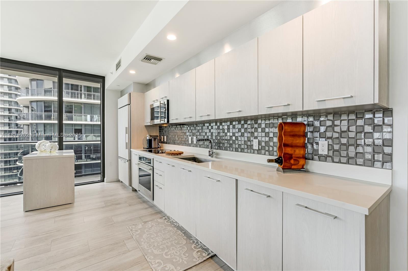 BRICKELL HEIGHTS WEST CON - Residential Lease