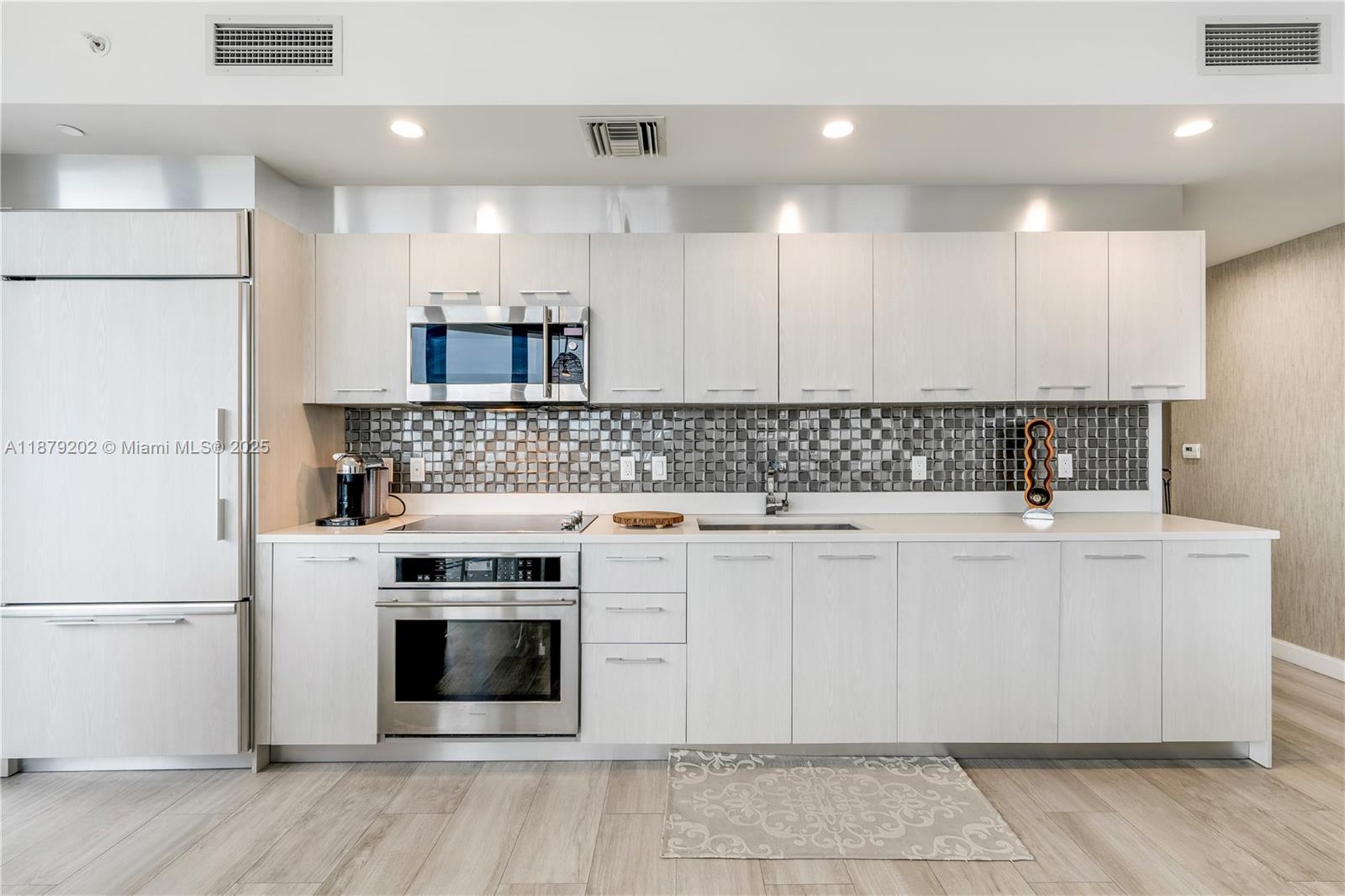 BRICKELL HEIGHTS WEST CON - Residential Lease