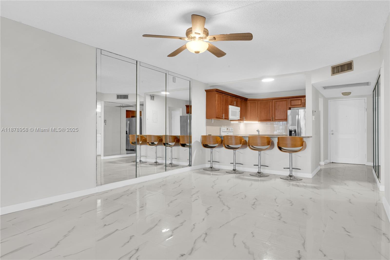 ISLE OF SANDALFOOT CONDO - Residential Lease
