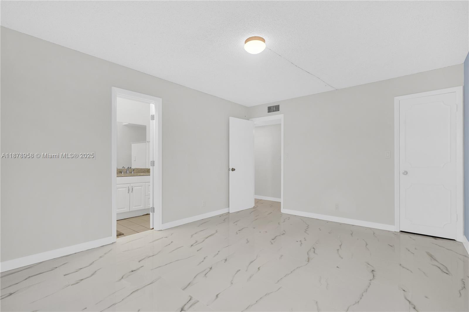 ISLE OF SANDALFOOT CONDO - Residential Lease