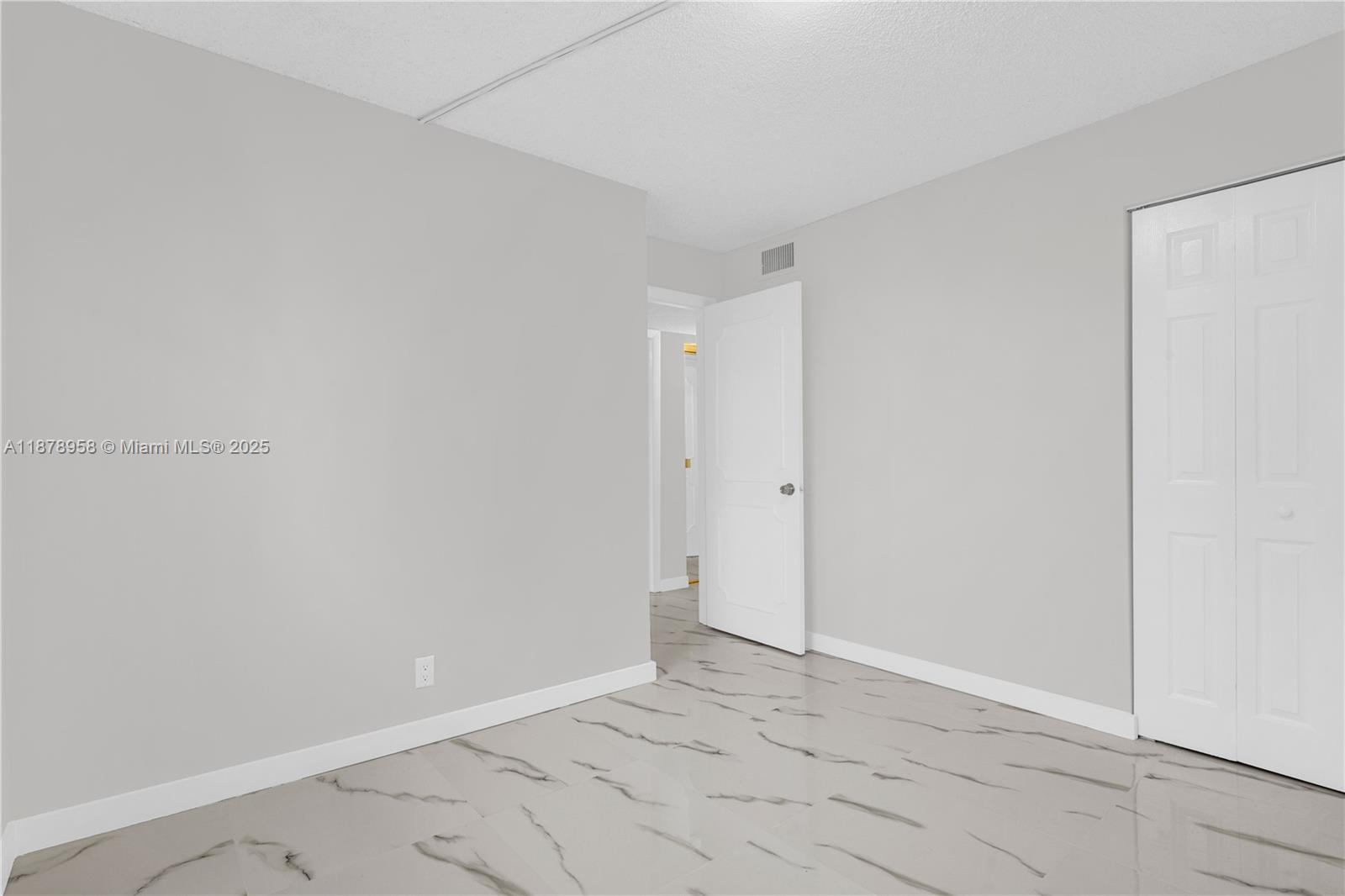 ISLE OF SANDALFOOT CONDO - Residential Lease