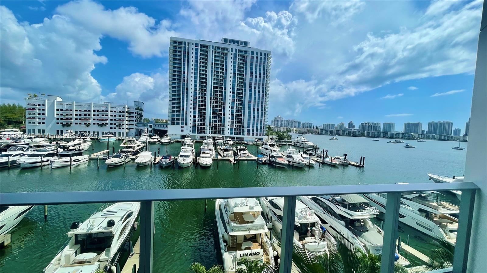 17111 Biscayne Blvd 403