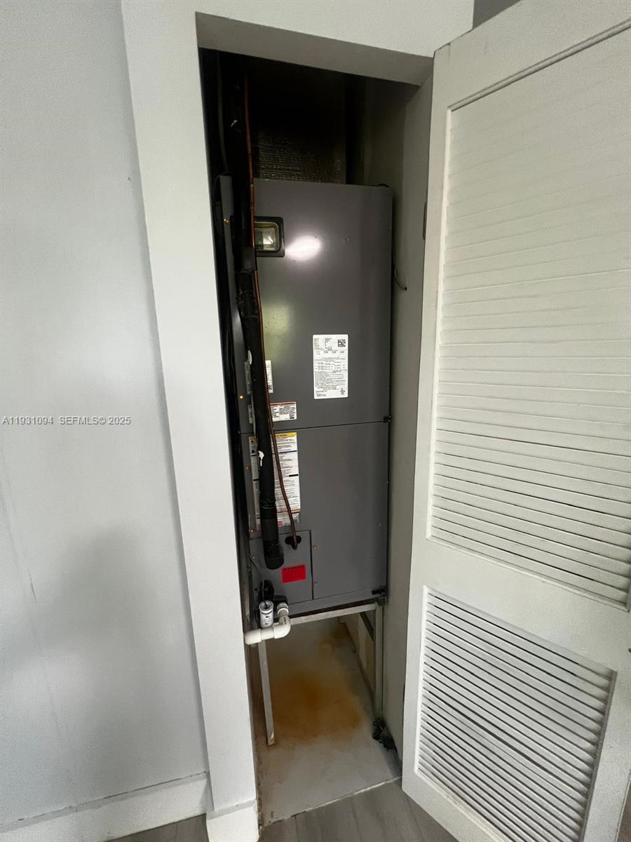 PALM SPRINGS NORTH SEC S - Residential Lease