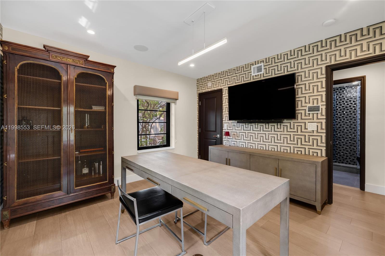 MIAMI SHORES SEC 3 - Residential