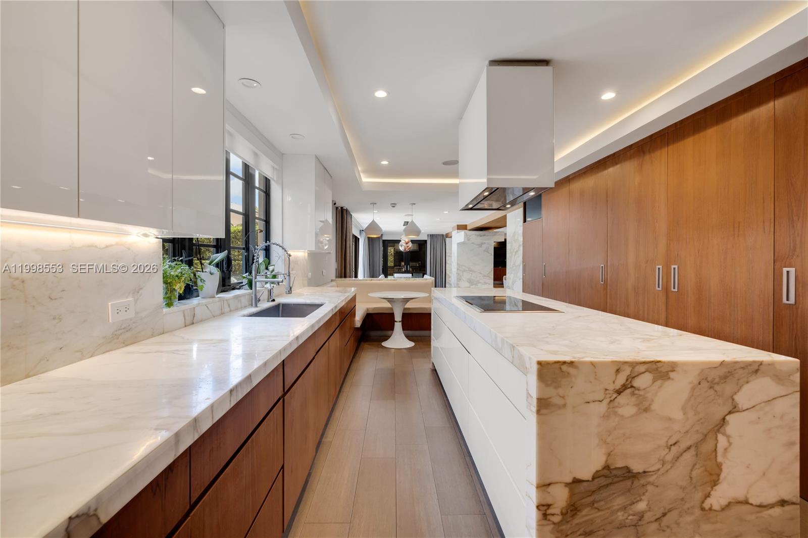 MIAMI SHORES SEC 3 - Residential