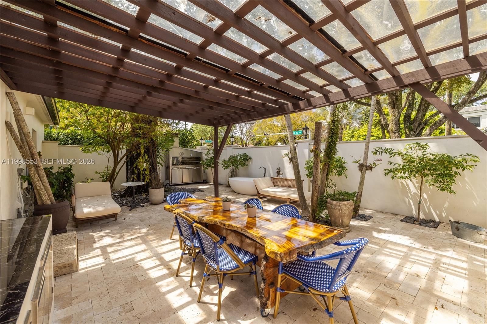 MIAMI SHORES SEC 3 - Residential