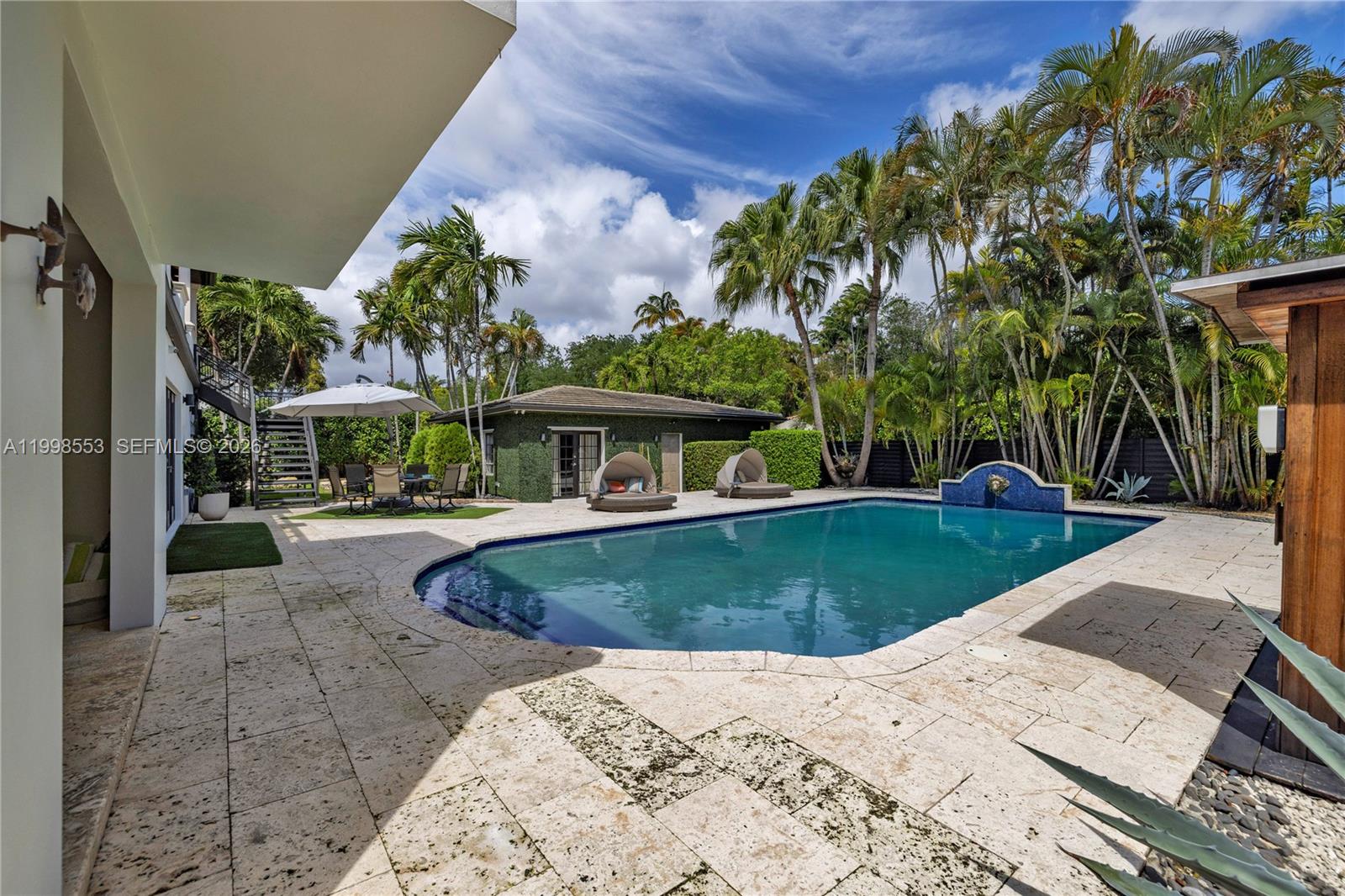 MIAMI SHORES SEC 3 - Residential