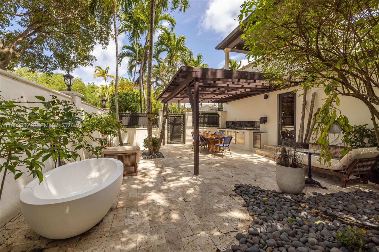 MIAMI SHORES SEC 3 - Residential