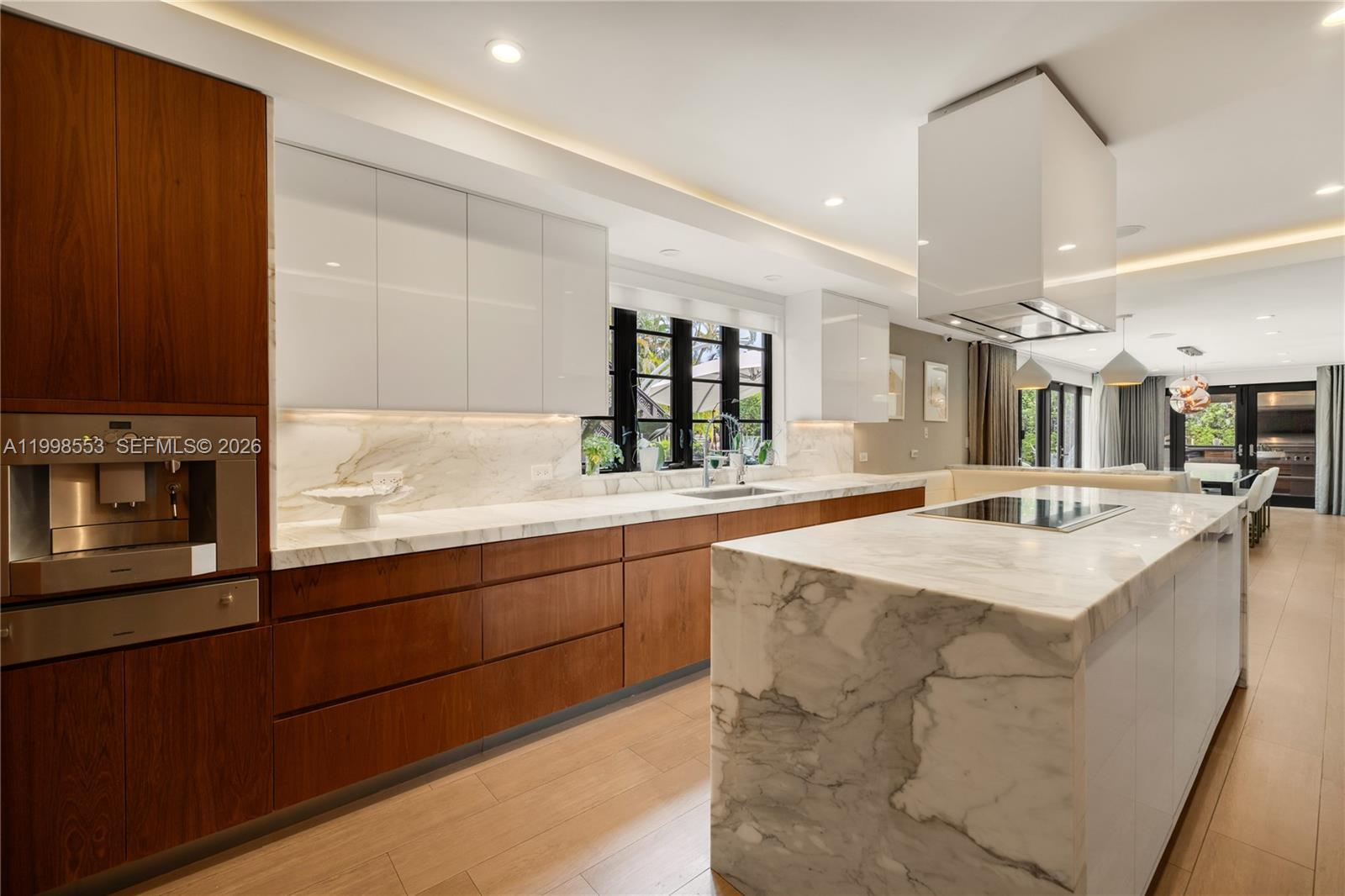 MIAMI SHORES SEC 3 - Residential