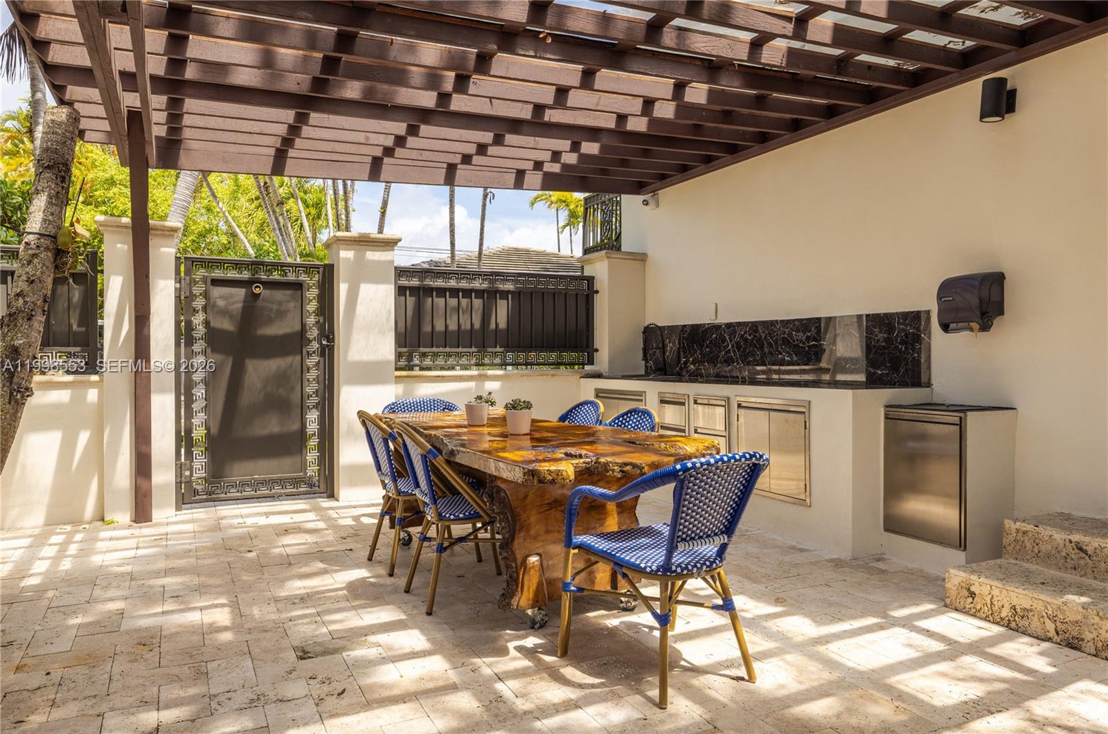 MIAMI SHORES SEC 3 - Residential