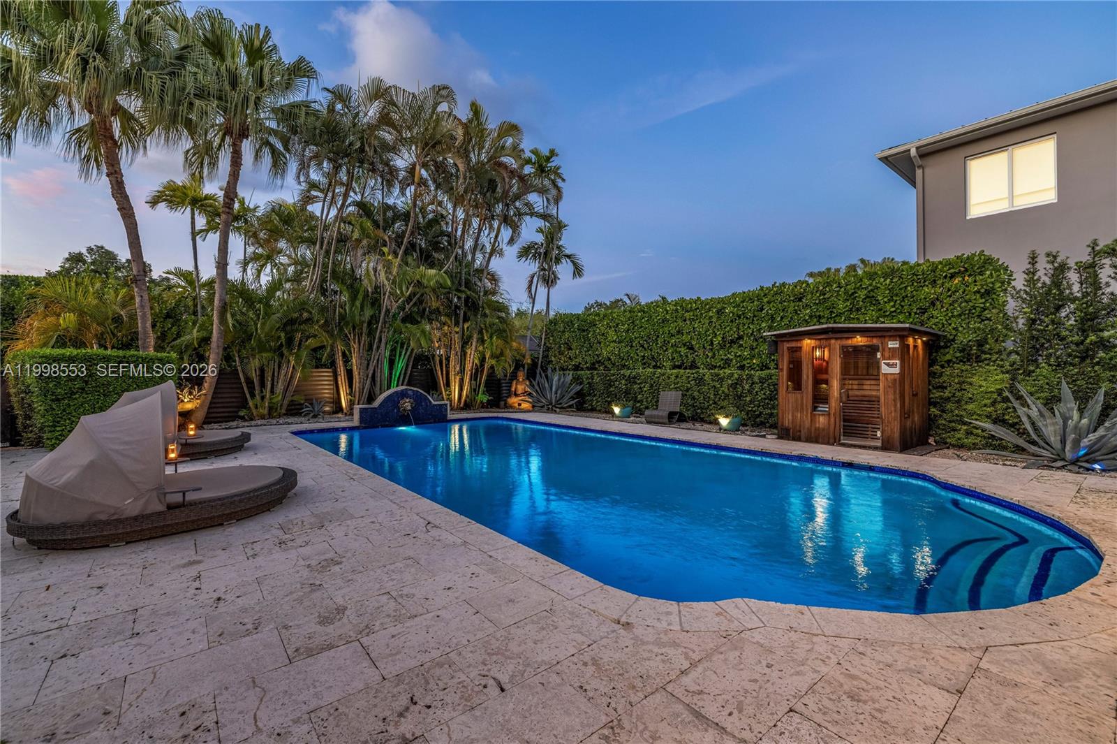 MIAMI SHORES SEC 3 - Residential